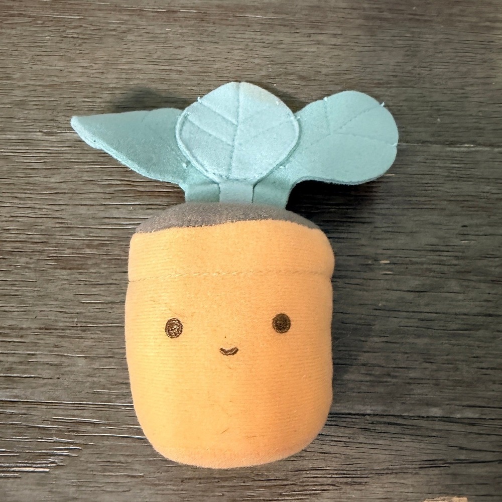 Cute Baby Carrot Plush Toy Kawaii Stuffed Carrot Flower Kids‎ Gift